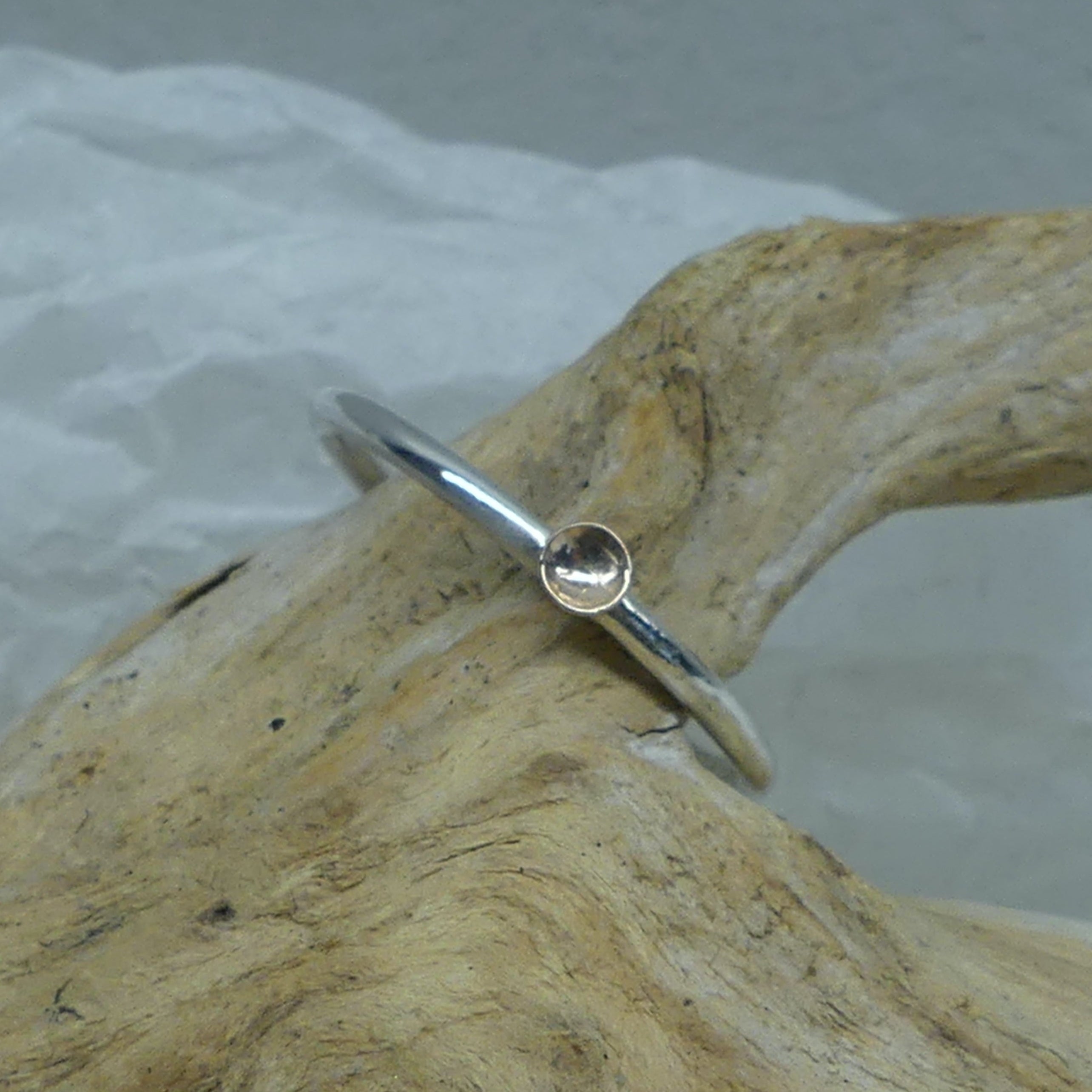 Ring mit Schale