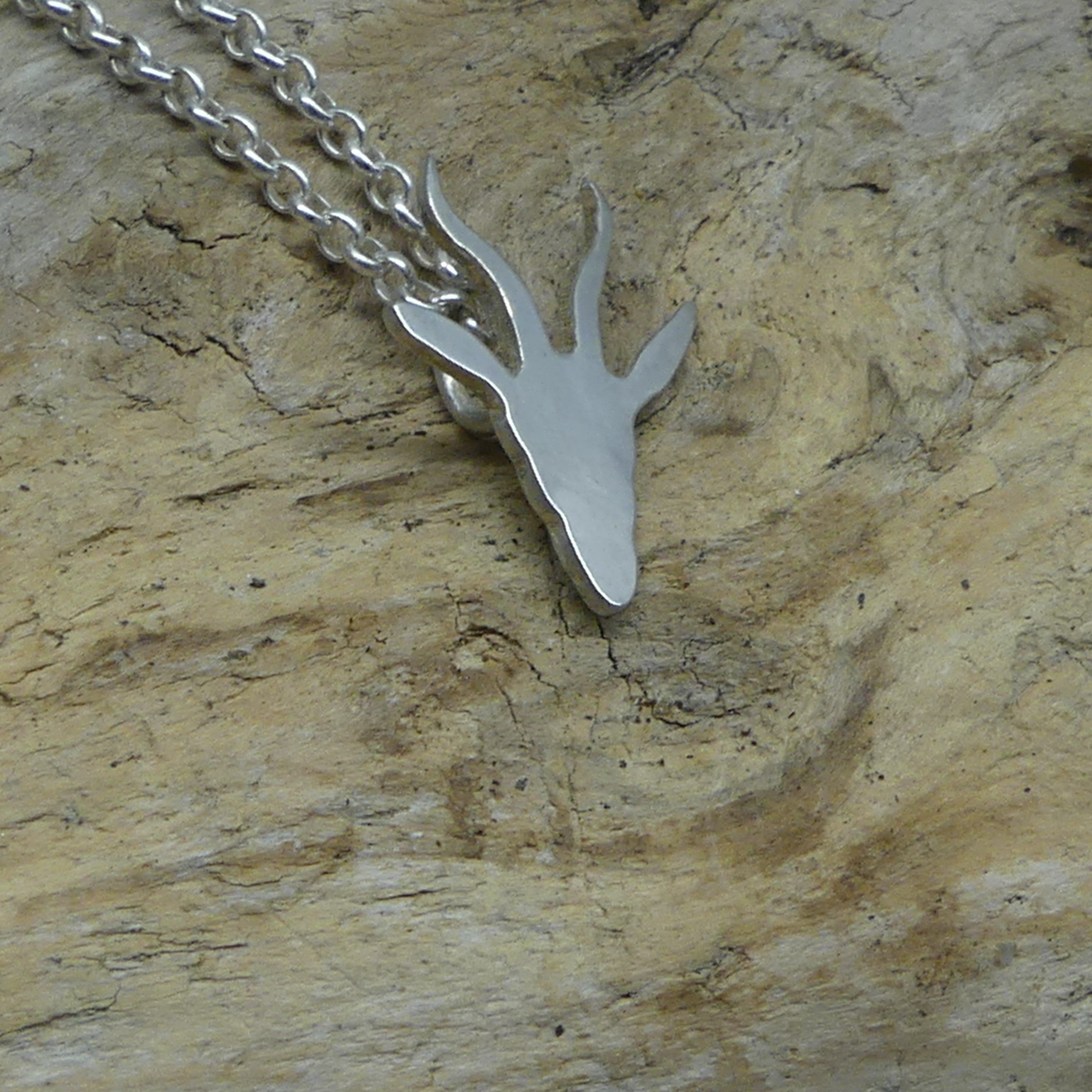 Kettenanhänger - handgefertigt - Antilope