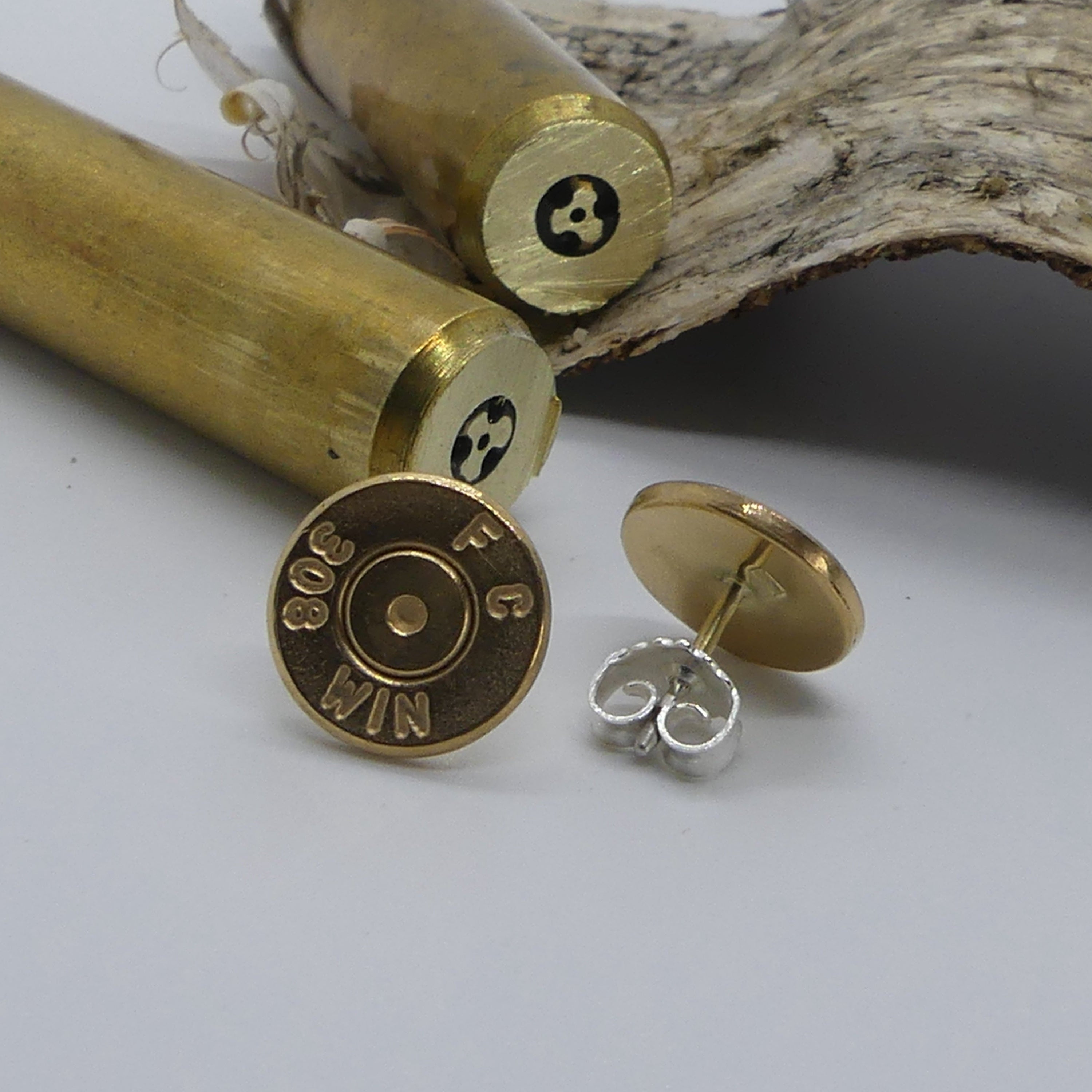 Ohrstecker geschlossener Hülsenboden