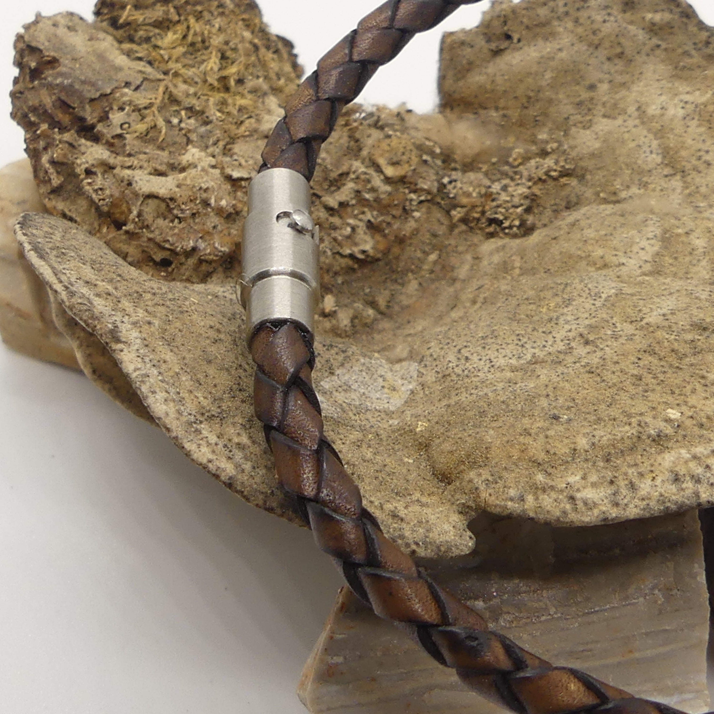 Herrenarmband mit Tigerperle