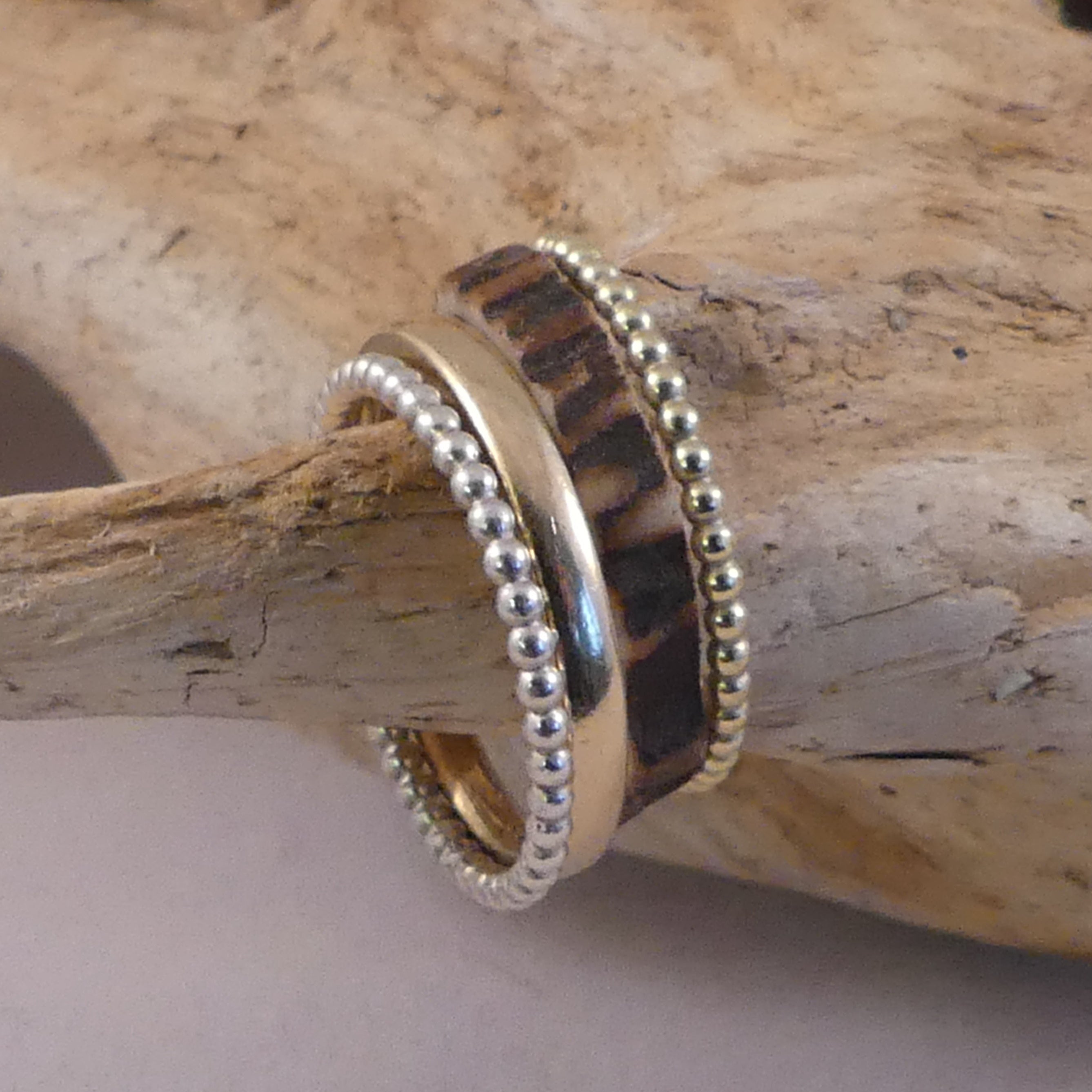 Jagdschmuck / Trachtenschmuck / Hirschhornring in  Kombination mit anderen Stapelringen