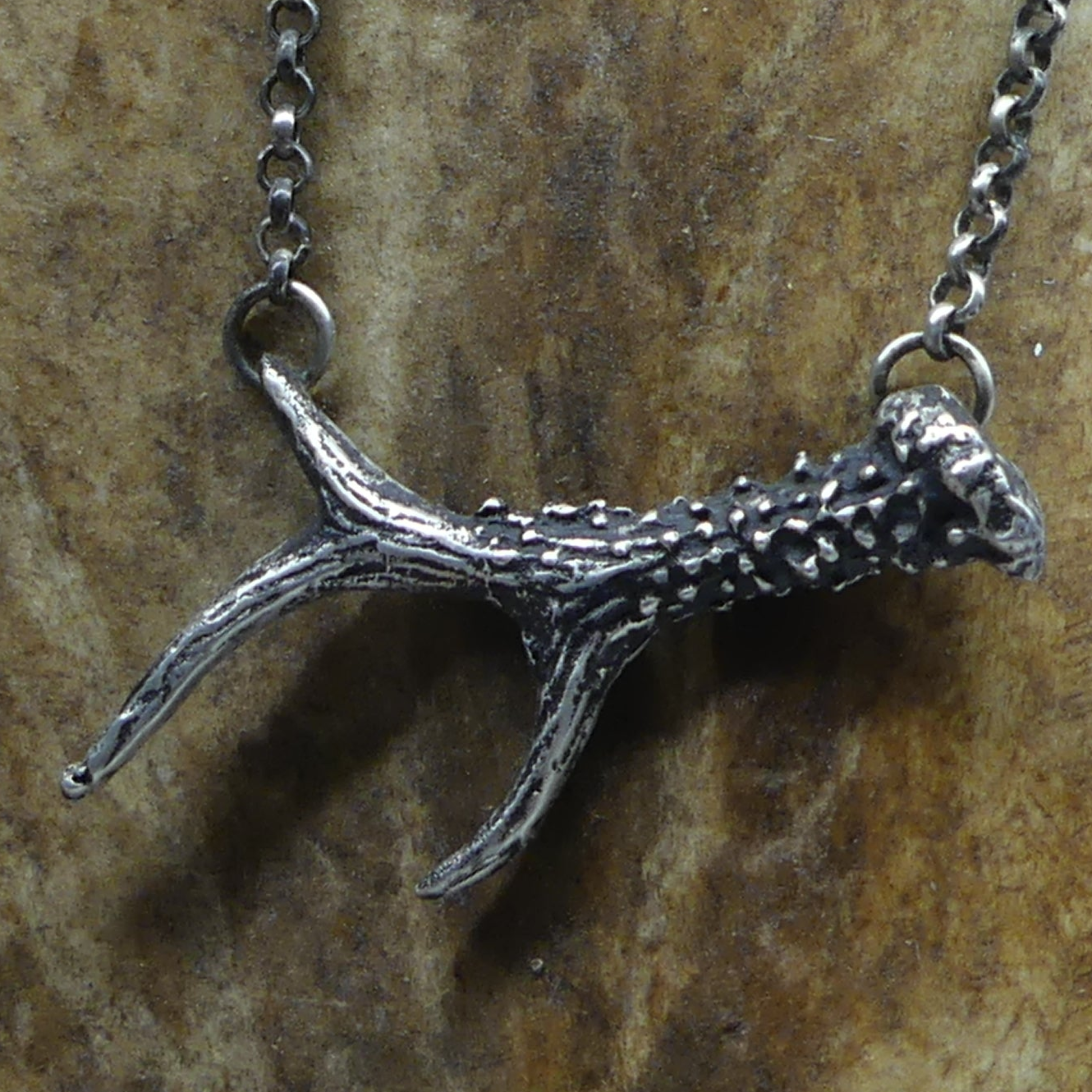 Damenkette "schwarzer Rehbock"