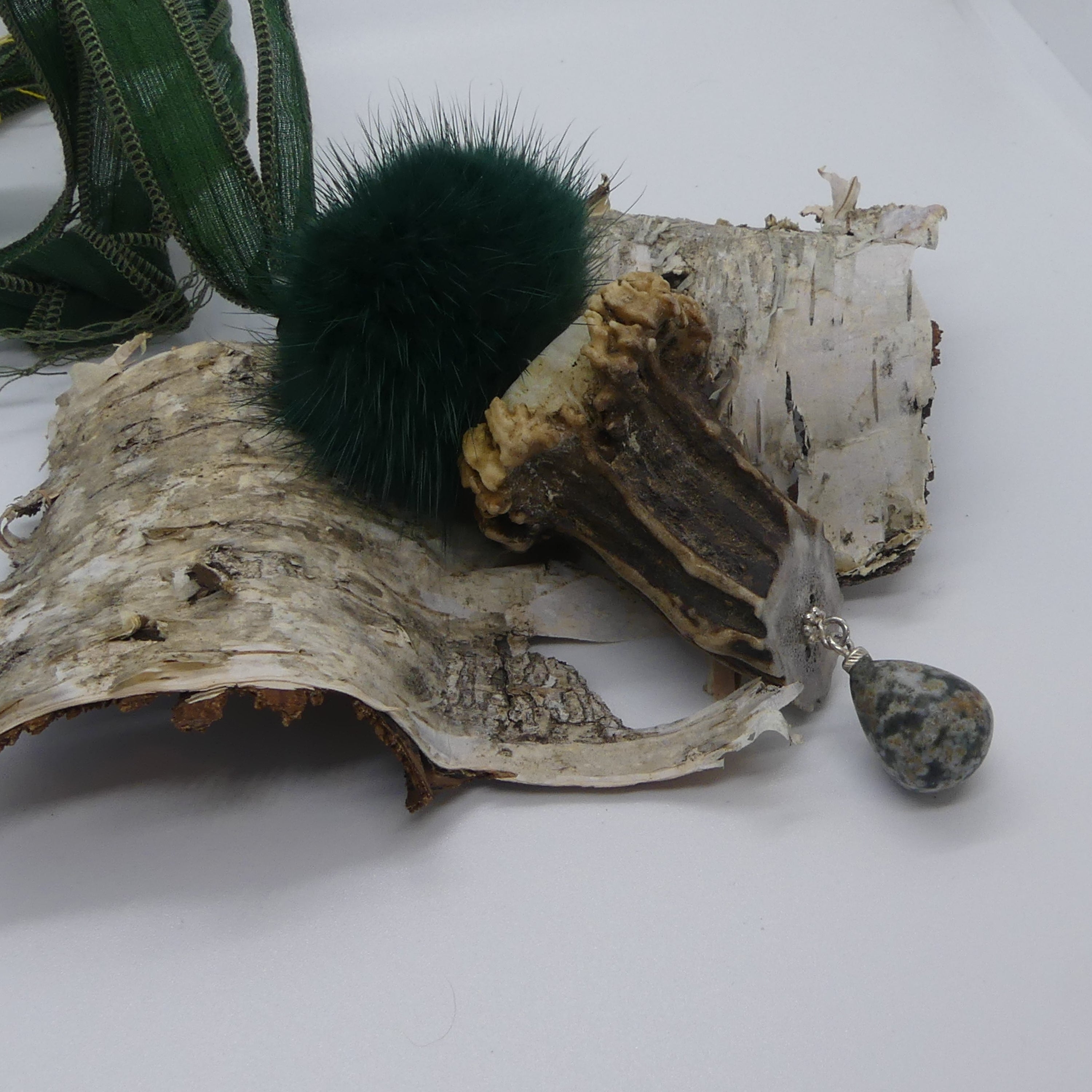Seidenkette Bock meets Nerz "dark green"