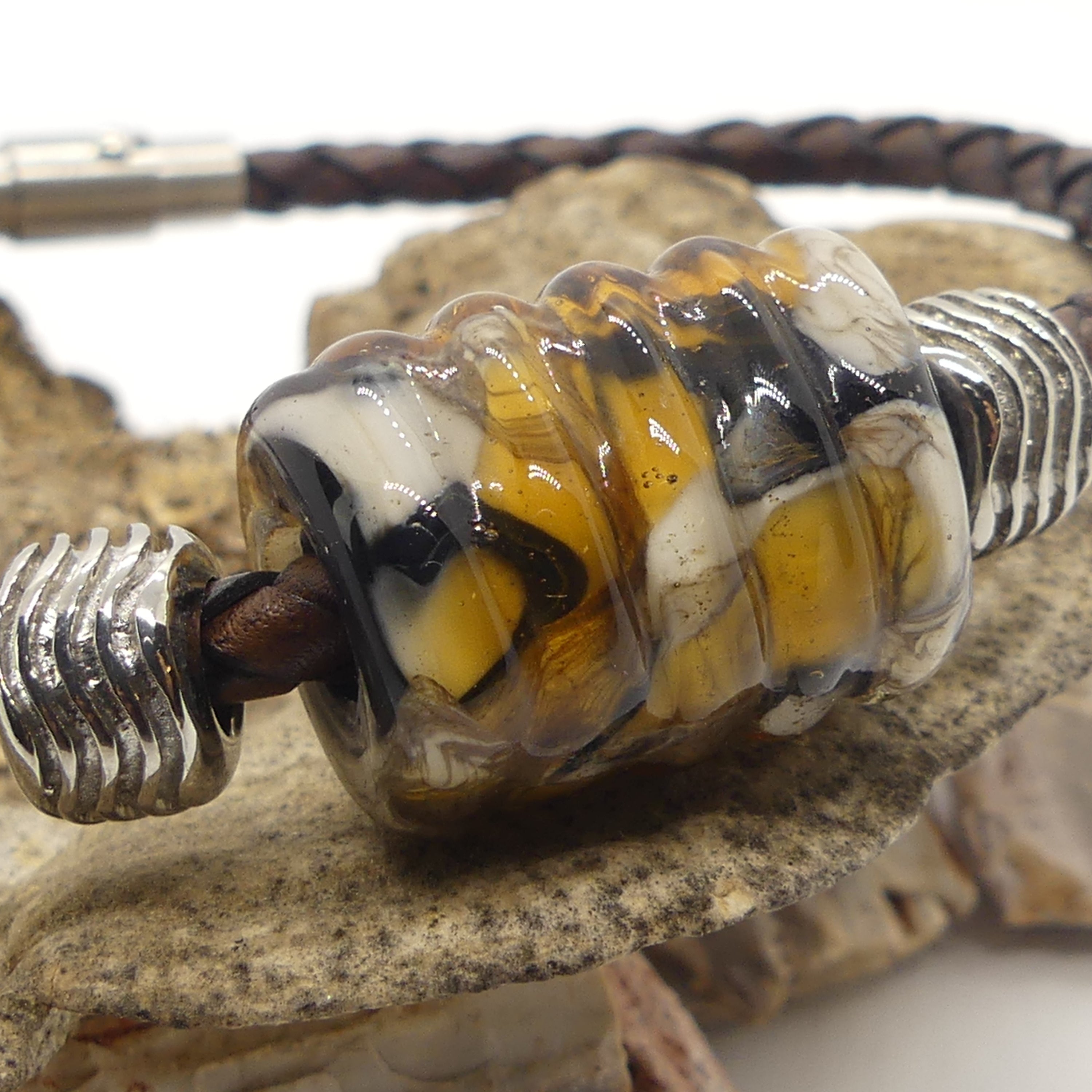 Herrenarmband mit Tigerperle